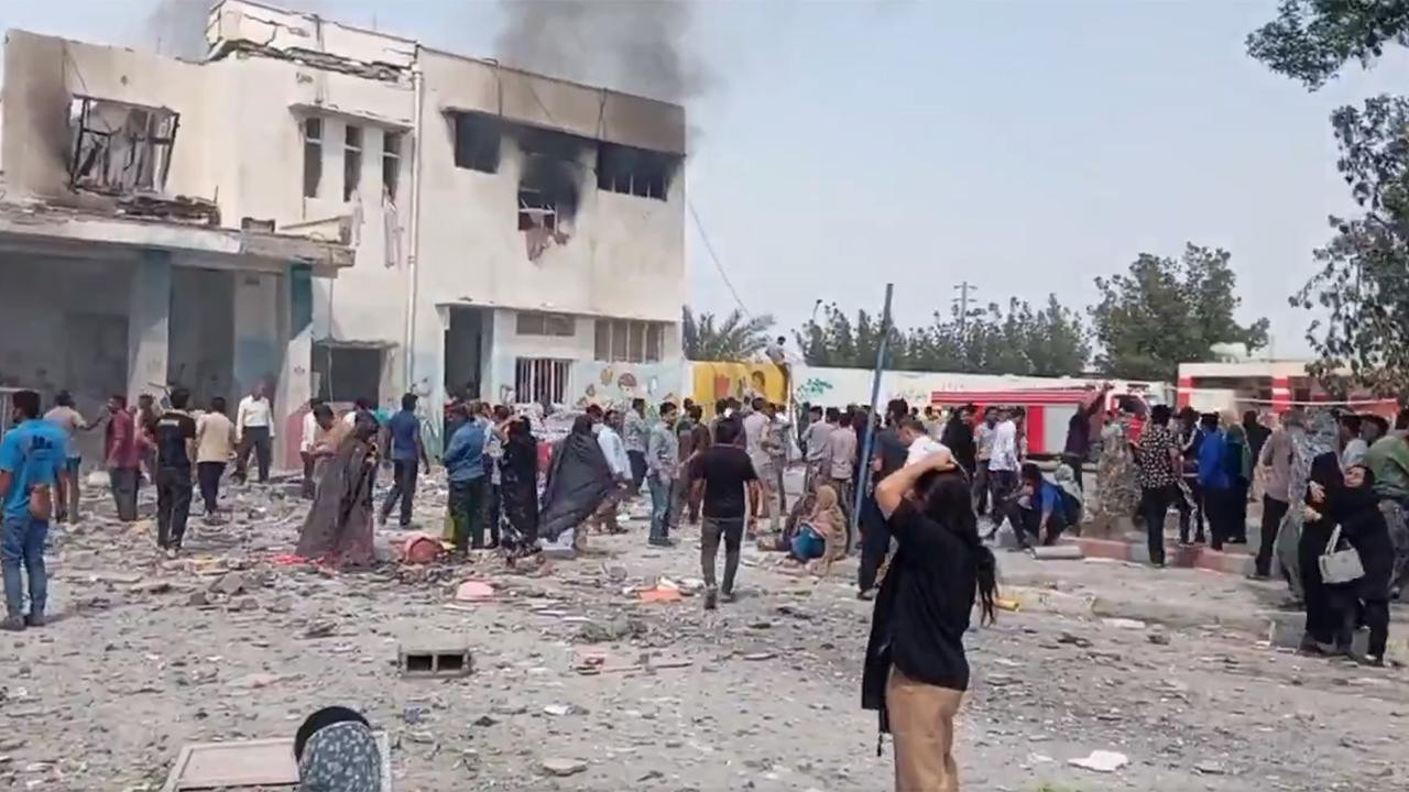 İran: ABD-İsrail saldırılarında 942 okul zarar gördü, 18’i tamamen yıkıldı