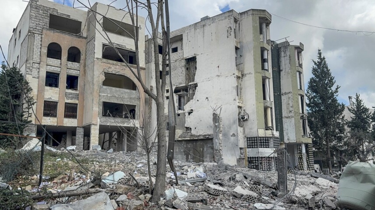 İsrail saldırılarında 5 kişi yaşamını yitirdi