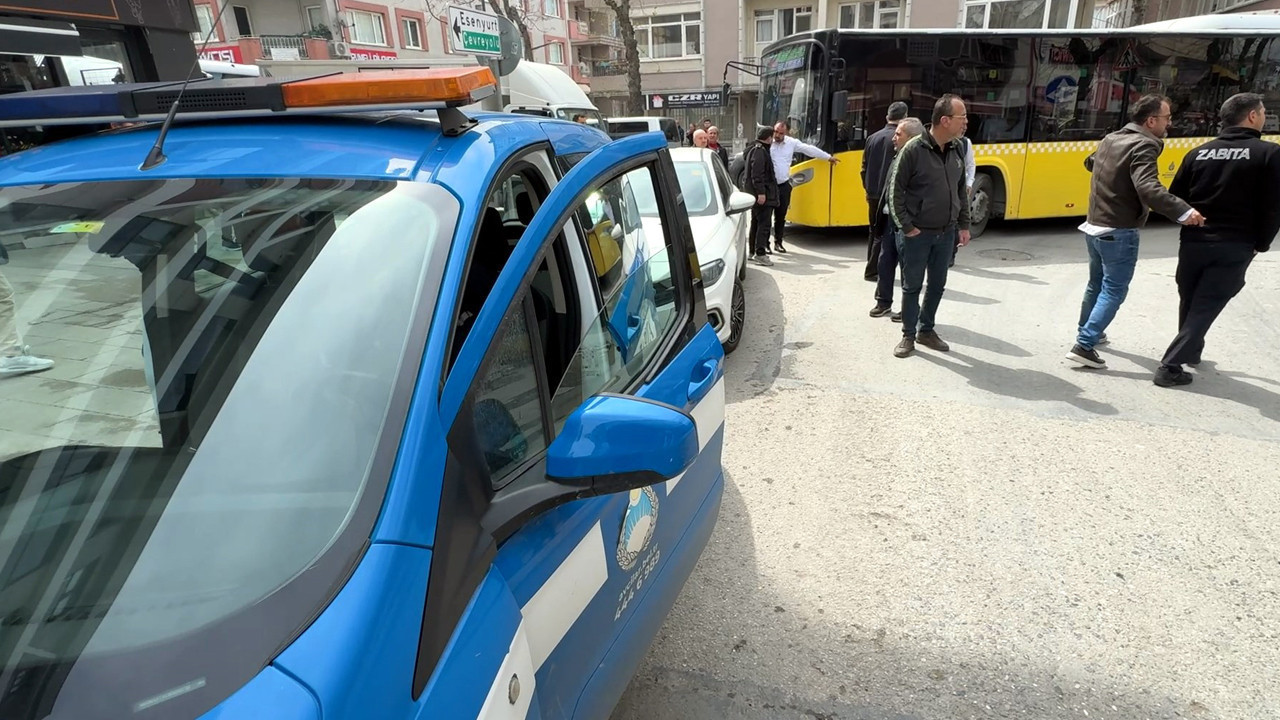 Yolcular ve sürücüler isyan etti: Bu kadarına da pes: Avcılar’da trafik kiletlendi