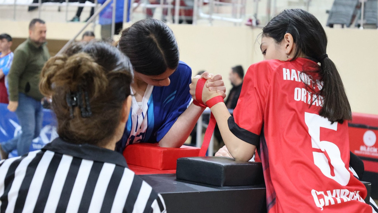 Bilecik, Yıldızlar Bilek Güreşi müsabakalarına ev sahipliği yapıyor