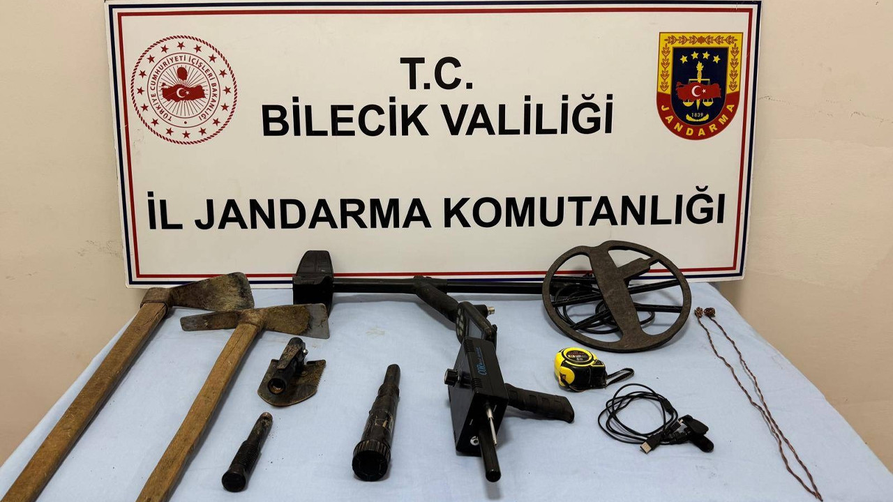 Bilecik’te kaçak kazı yapan 3 defineci yakalandı