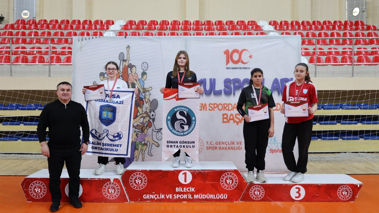 Bilecik’te Yıldızlar Bilek Güreşi Müsabakaları tamamlandı