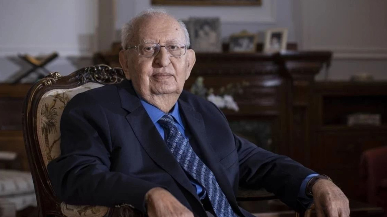 Hüsamettin Cindoruk bugün son yolculuğuna uğurlanıyor