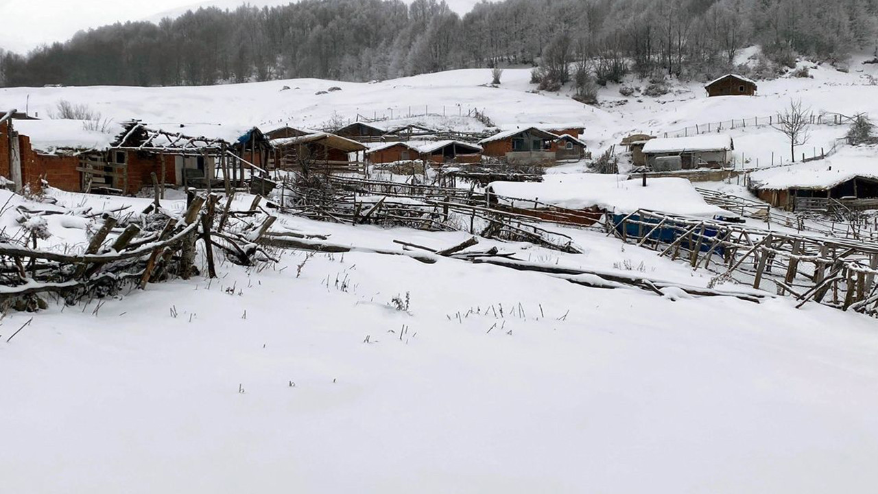 Amasya'nın yüksek kesimleri karla kaplandı