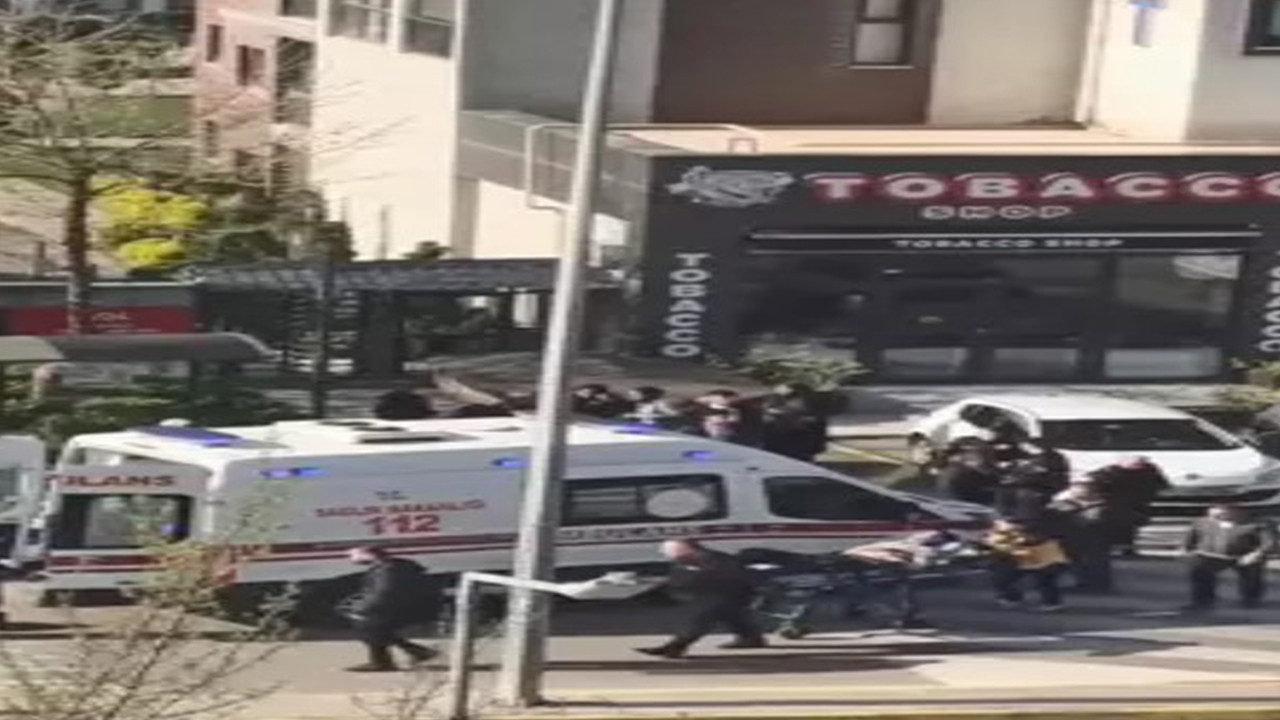 Lise öğrencileri arasında bıçaklı kavga: 1 yaralı