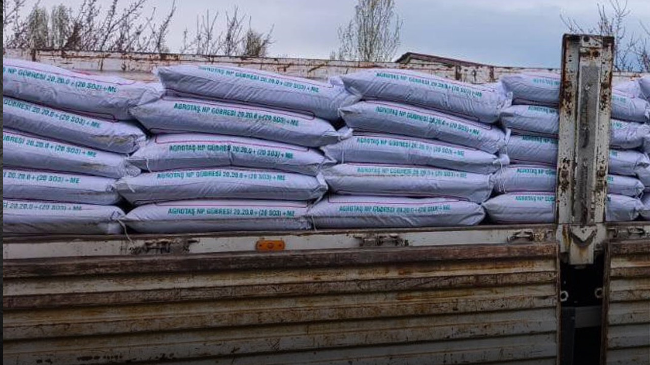 Sınırda TIR’da gübre ve sigara operasyonu: 8 gözaltı