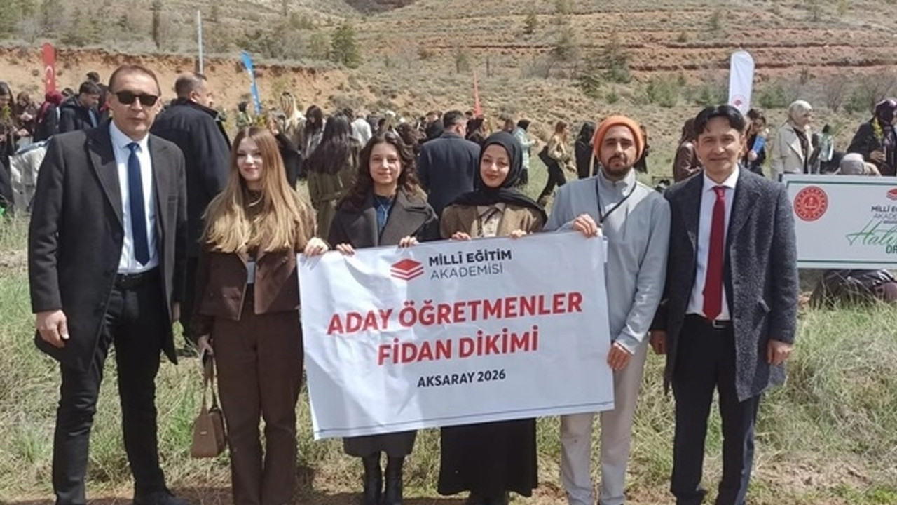 Aksaray’da öğretmenler fidanları toprakla buluşturdu