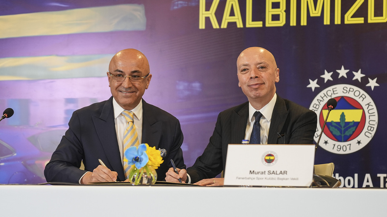 Fenerbahçe Otokoç ile sponsorluk anlaşmasını yeniledi