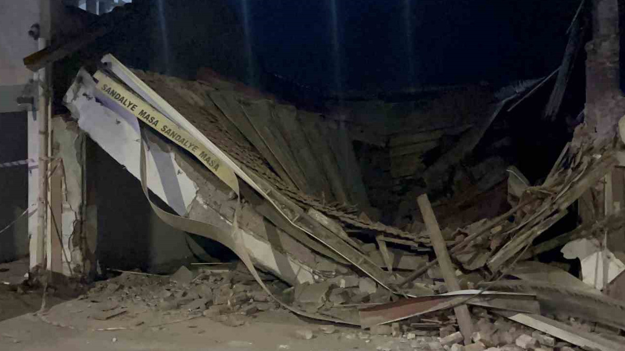 Metruk iş yeri yıkıldı, şans eseri yaralanan olmadı