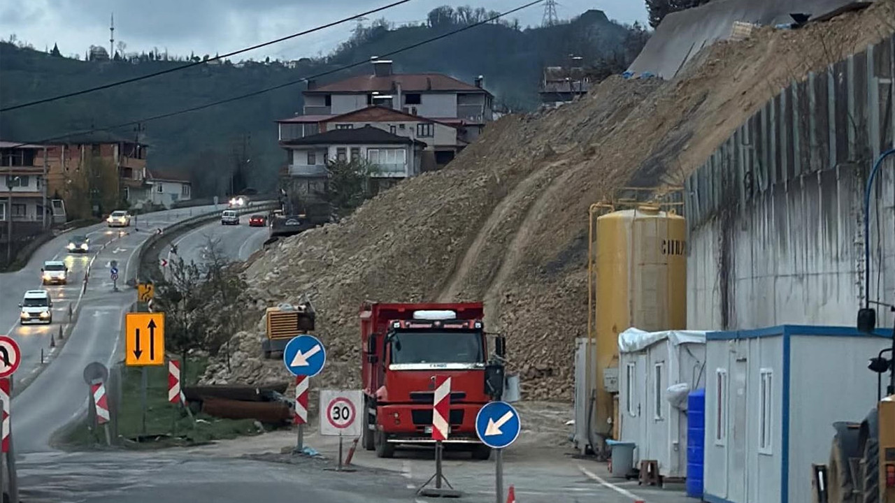 Ordu'da heyelanın kapattığı yolda geri sayım başladı