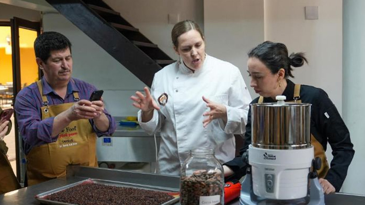 Tarsus’ta uluslararası çikolata eğitimi verildi