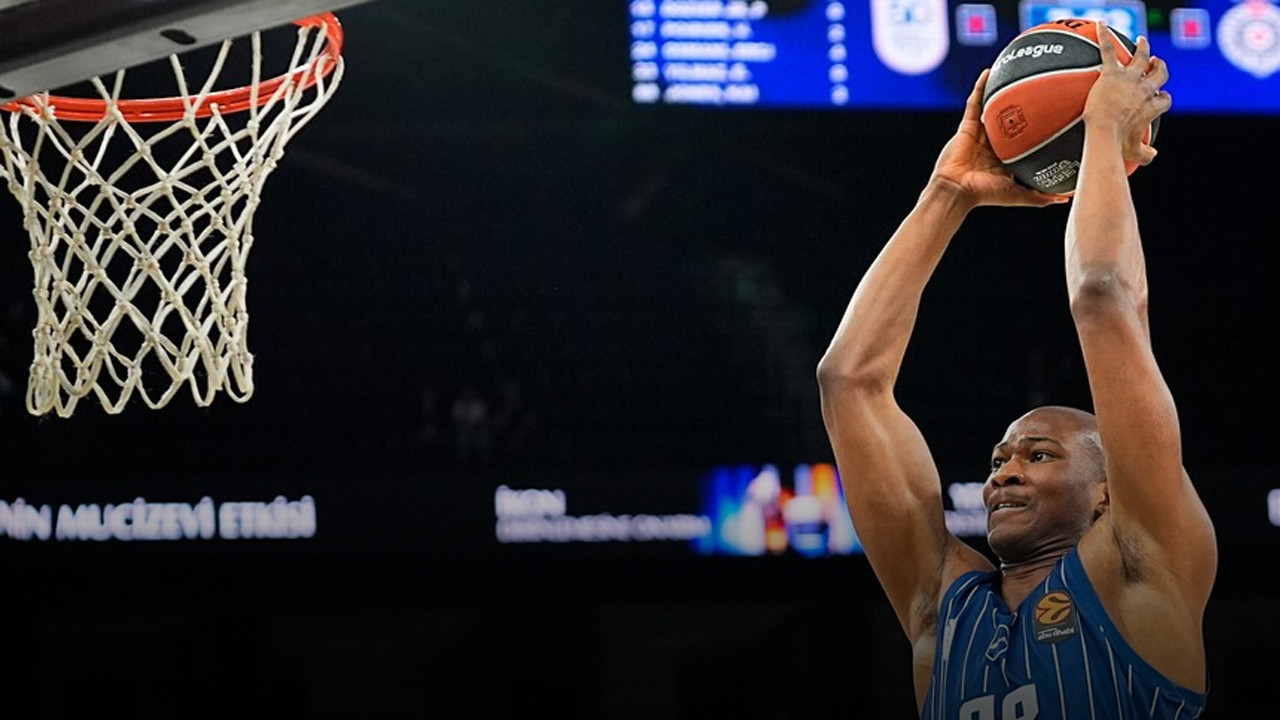 Anadolu Efes sezonu Panathinaikos deplasmanında kapatıyor