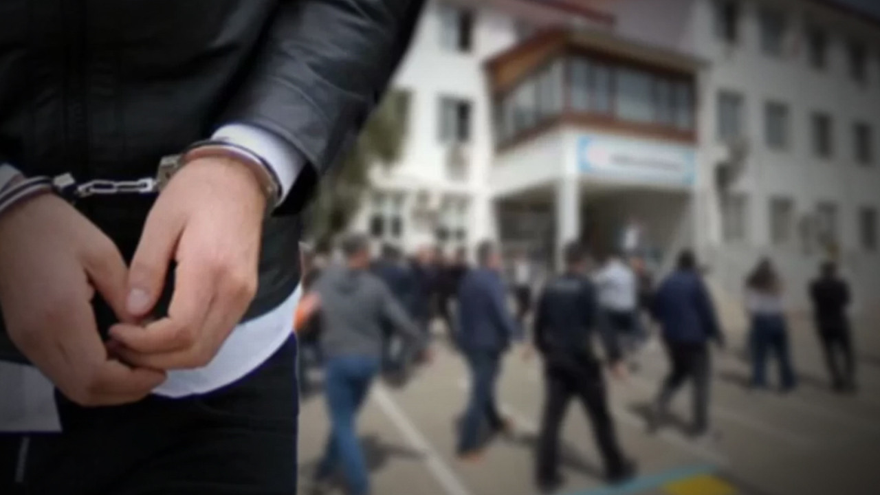 Bolu'da facia son anda engellendi: Okul müdürü ile 10 arkadaşını, ölümle tehdit eden öğrenciye gözaltı