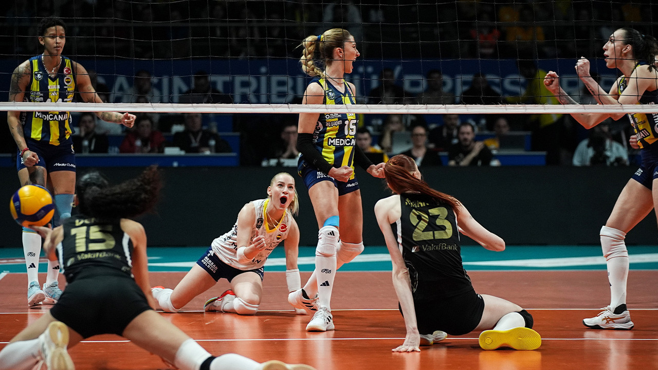 Fenerbahçe Medicana Vakıfbank'ı yenerek final serisini son maça taşıdı