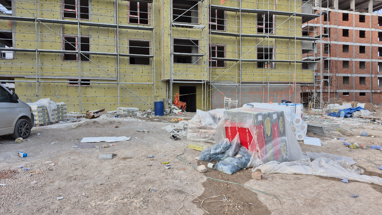 İnşaatta feci ölüm: Asansör boşluğuna düşen işçi hayatını kaybetti