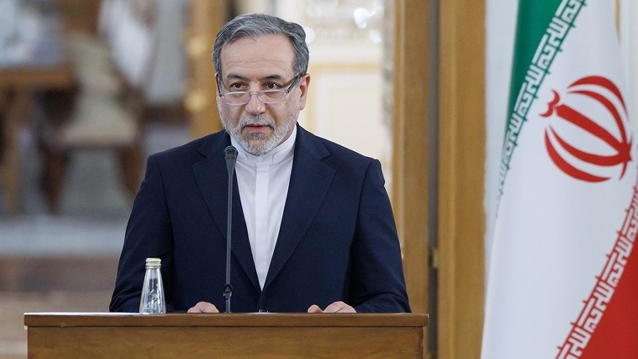 İran Dışişleri Bakanı Erakçi, Çinli ve Japon mevkidaşları ile bölgesel gelişmeleri görüştü