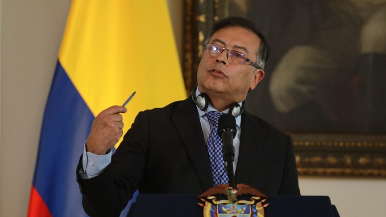 Kolombiya Cumhurbaşkanı Petro'dan Meloni’ye tebrik