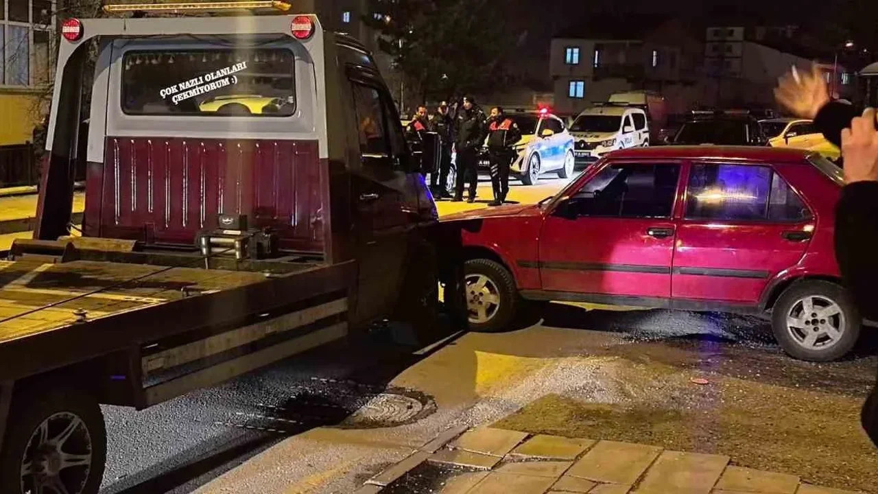 Tamire bırakılan otomobil çalınınca, tamirci başka bir araçla çalınan aracın arkasına takıldı