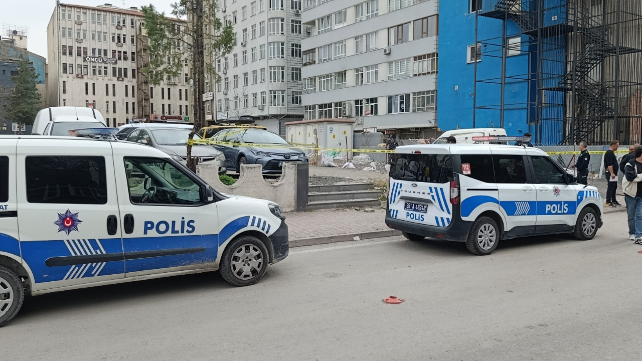 Baba-oğul inşaat işçilerine ateş açtı: 2 yaralı