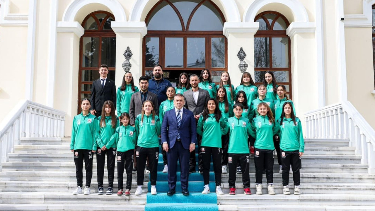 Bilecik Kolej Spor Kulübünden Vali Sözer'e ziyaret