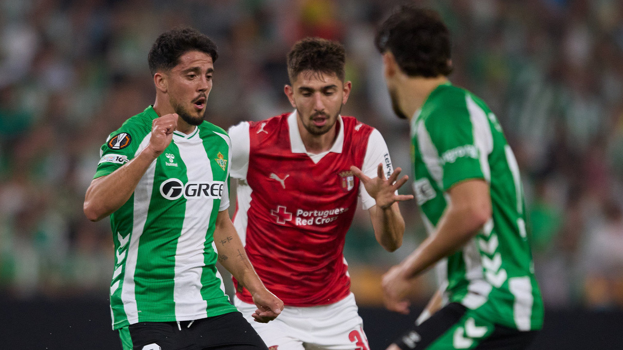 Demir Ege'li Braga'dan inanılmaz geri dönüş: 6 gollü maçta Betis'i elediler