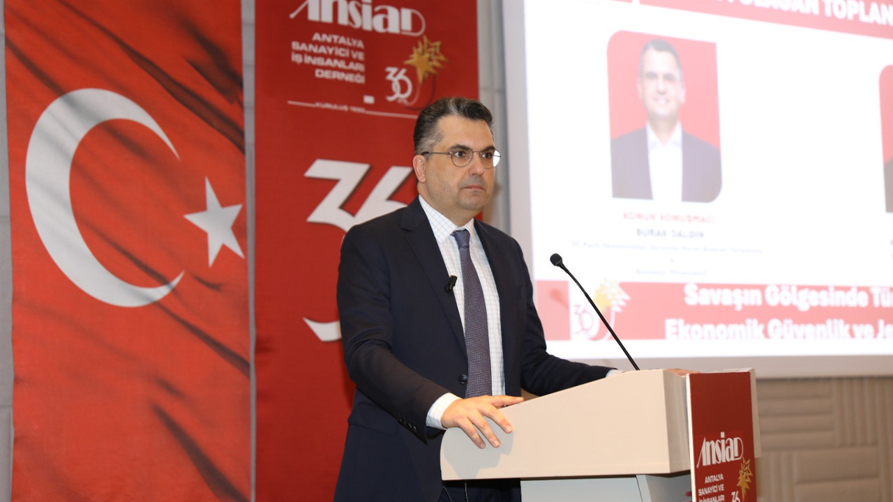 İYİ Partili Burak Dalgın Antalya’da sanayici ve iş insanlarıyla bir araya geldi