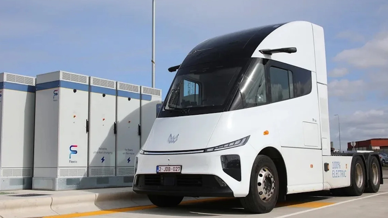 Tesla’ya rakip Çinli tır ABD yollarında: 670 kilometrelik menzil