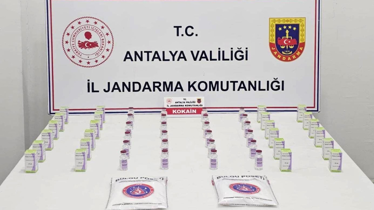 Antalya’da jandarmadan uyuşturucu operasyonu: 1 kilo 200 gram kokain ele geçirildi