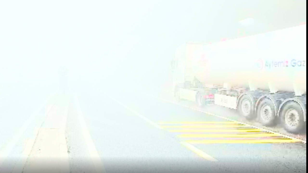 İstanbul-Ankara yolu sis bulutuna gömüldü: Bolu Dağı’nda göz gözü görmüyor