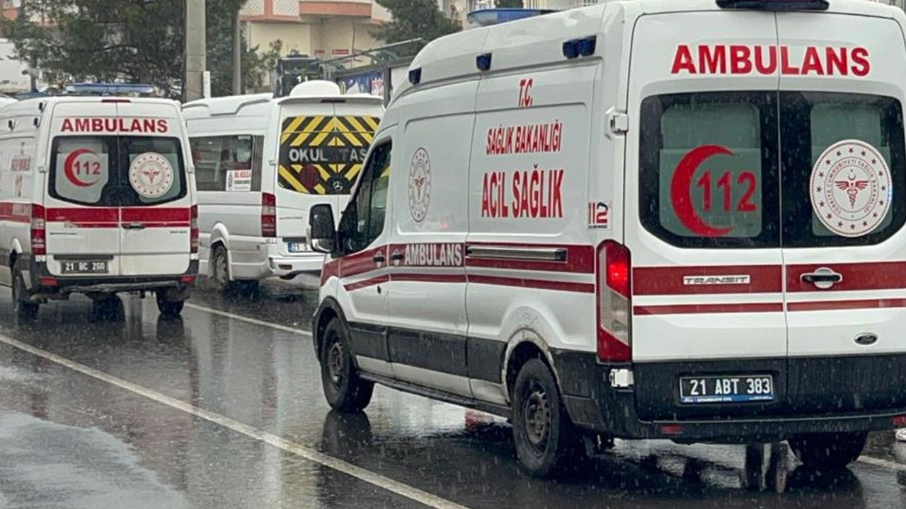 Esnaf kavgası: Silah, bıçak ve sopalar havada uçuştu
