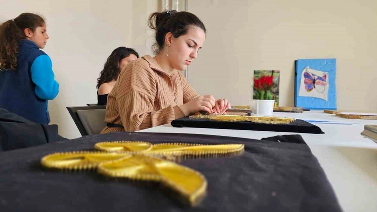 Muş'ta yeni kazanç kapısı: Çiviler sanata, teller ekonomiye dönüşüyor