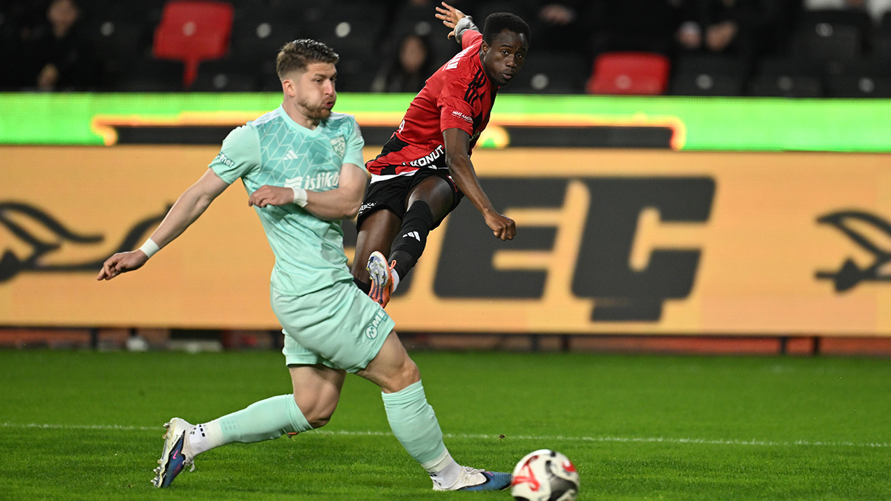 Burak Yılmaz'sız ilk maçında Gaziantep FK Kayserispor'u 3-0 mağlup etti