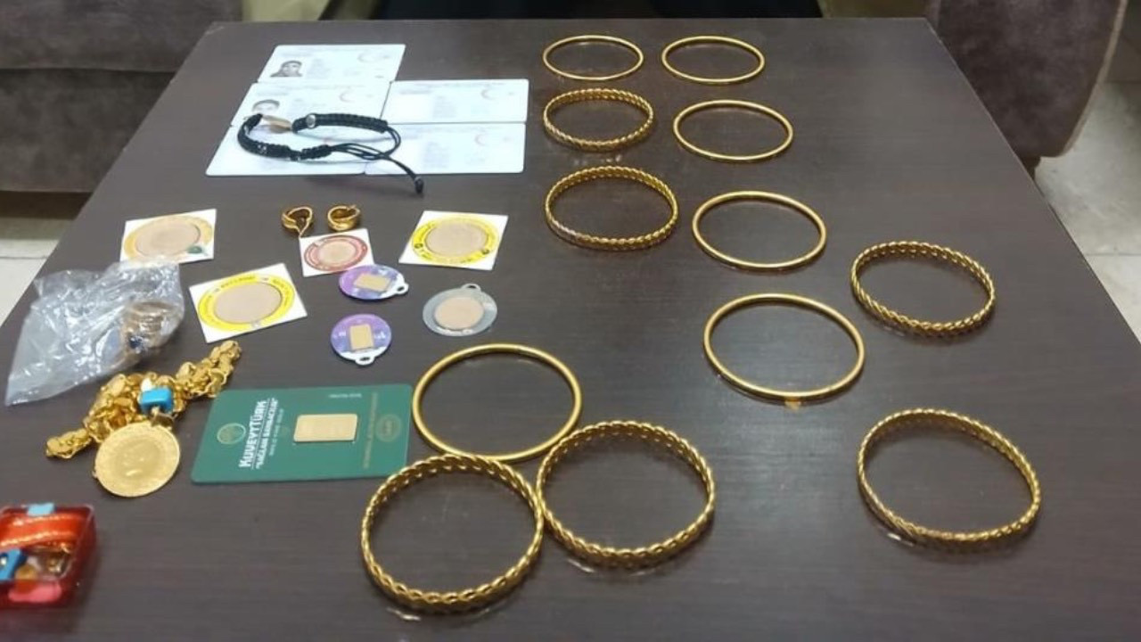 Diyarbakır’da otobüste unutulan altınlar sahibine teslim edildi