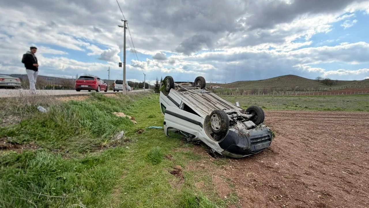 Eskişehir’de savrulan araç takla attı: 2 kişi hafif yaralandı