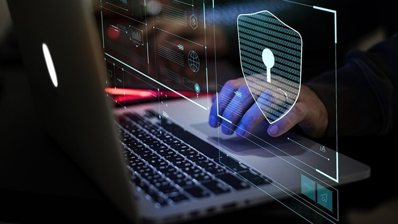 Fransa İçişleri Bakanlığı'na siber saldırı: Ülke alarma geçti