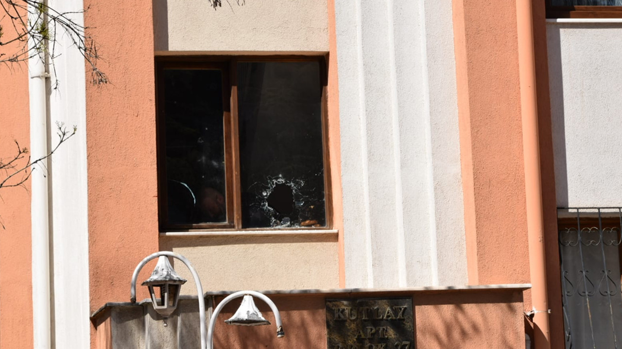 Pompalı tüfekle dehşet: Komşu kavgasında kadın şüpheli 2 kişiyi öldürdü