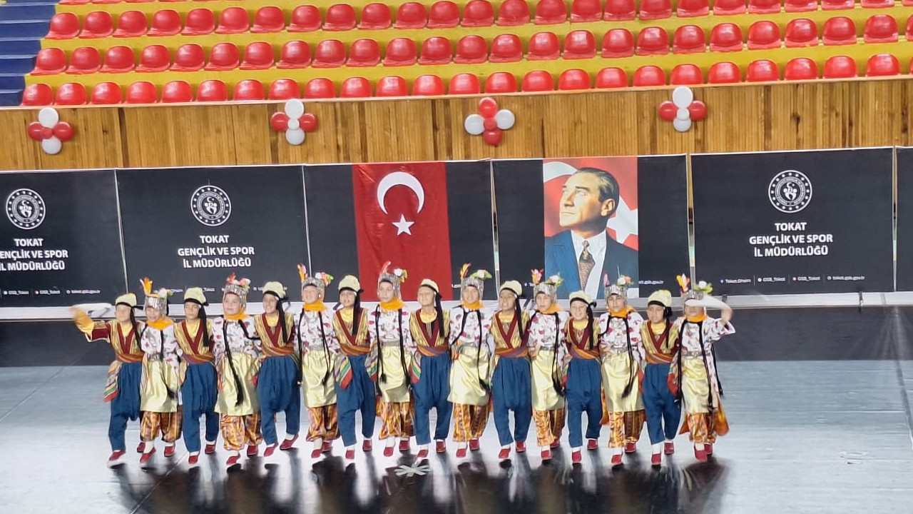 Tokat’ta halk oyunları rüzgarı: Türkiye birinciliği heyecanı başladı