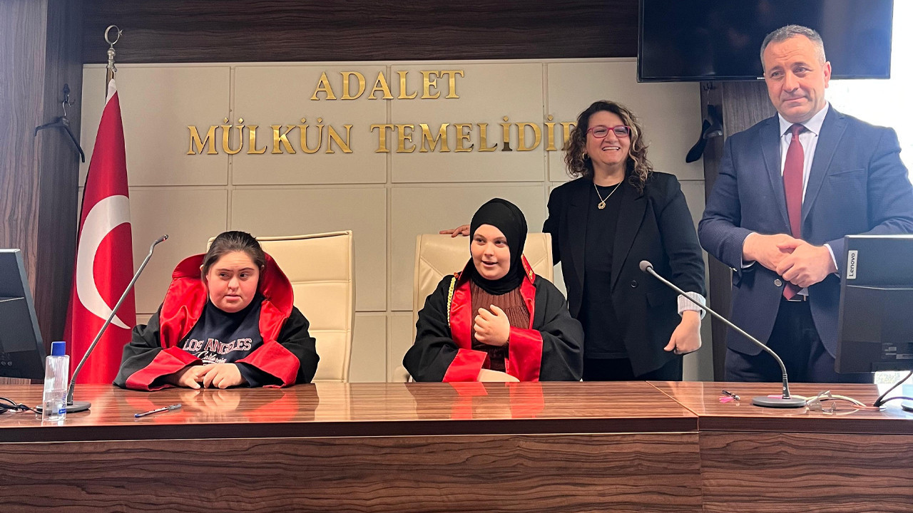 Adliyede temsili 23 Nisan duruşması