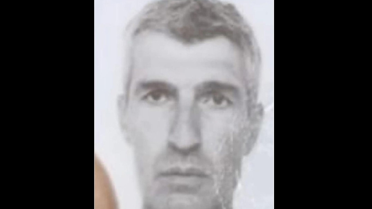 Cami önünde silahla vurulmuş halde ölü bulundu