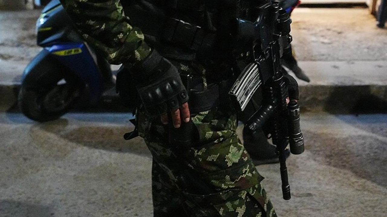 Kolombiya'dan Ekvador'a İHA'lı saldırı: 3 asker öldü