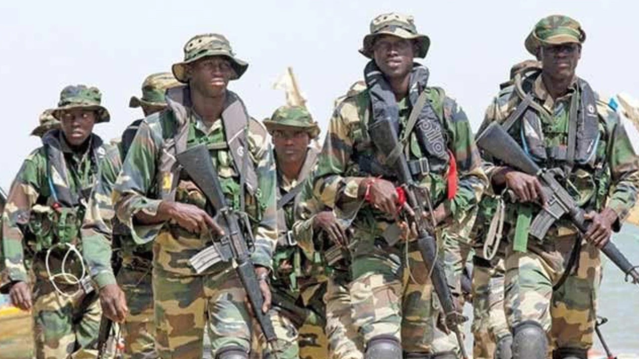 Nijerya'da 'darbe' davası: 2'si general 6 kişiye soruşturma