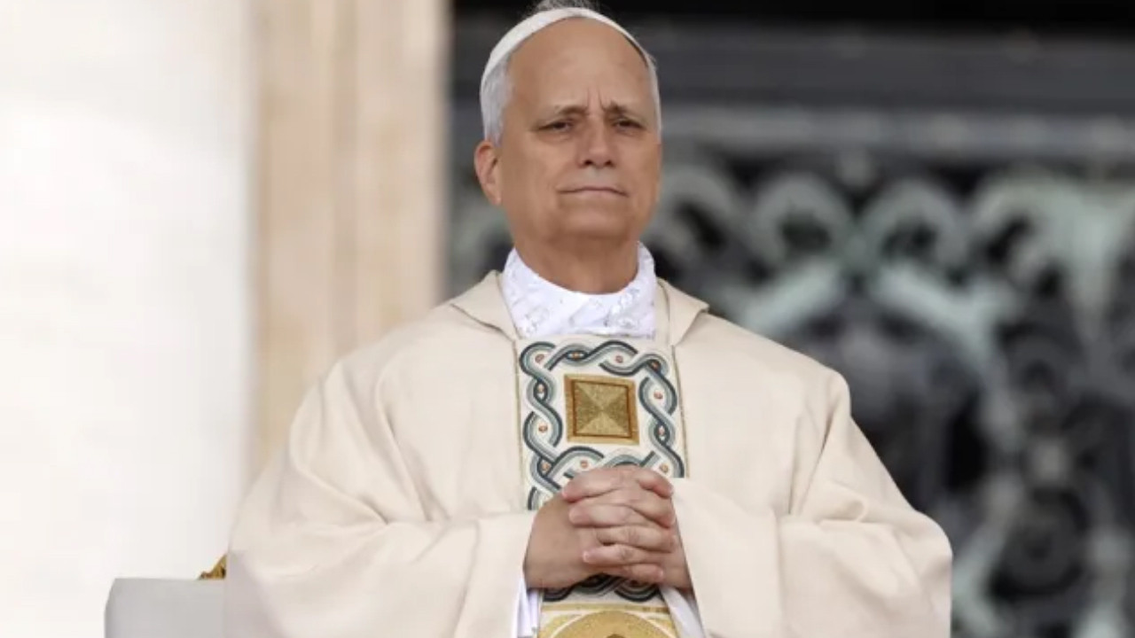 Papa 14. Leo Afrika turunda: Ekvator Ginesi’ne ulaştı