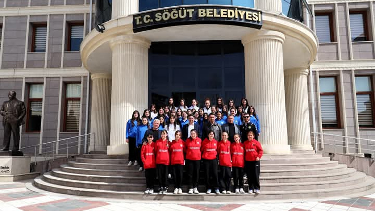 Söğüt Spor Voleybol Takımından Başkan Durgut'a ziyaret