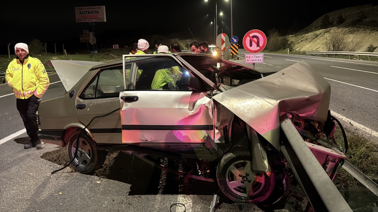 Trafik kazasında ağır yaralanan genç kurtarılamadı