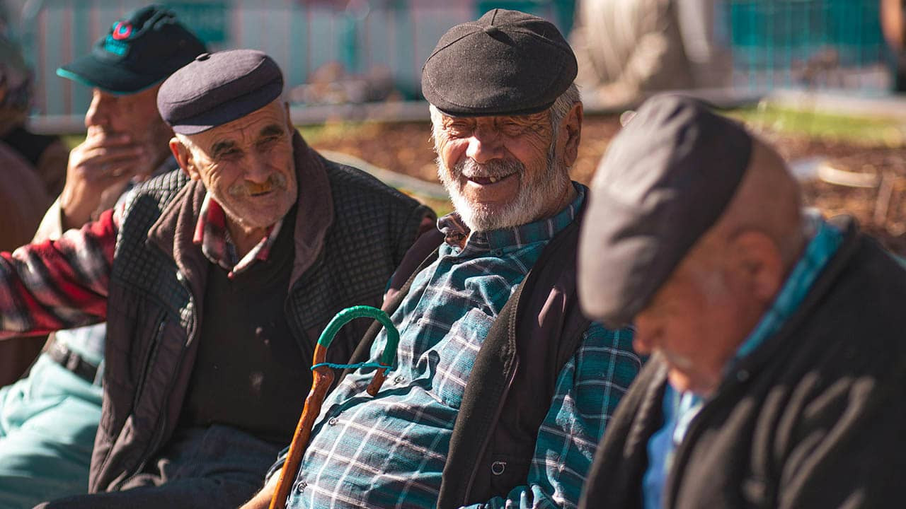 Türkiye yaşlanıyor: Enfeksiyona karşı aşılanma zorunluluk haline geldi
