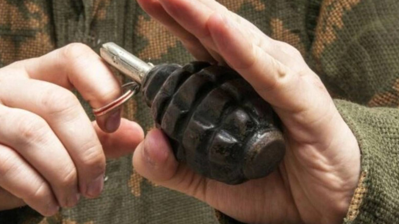 Ukrayna’da el bombalı dehşet: 5 polis yaralandı