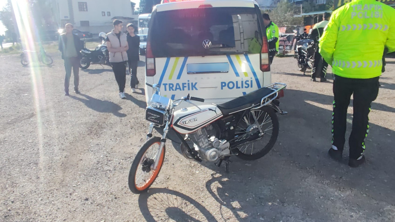 Aksaray’da ehliyetsiz motosiklet sürücüsüne kaçış pahalıya patladı: 329 bin TL ceza