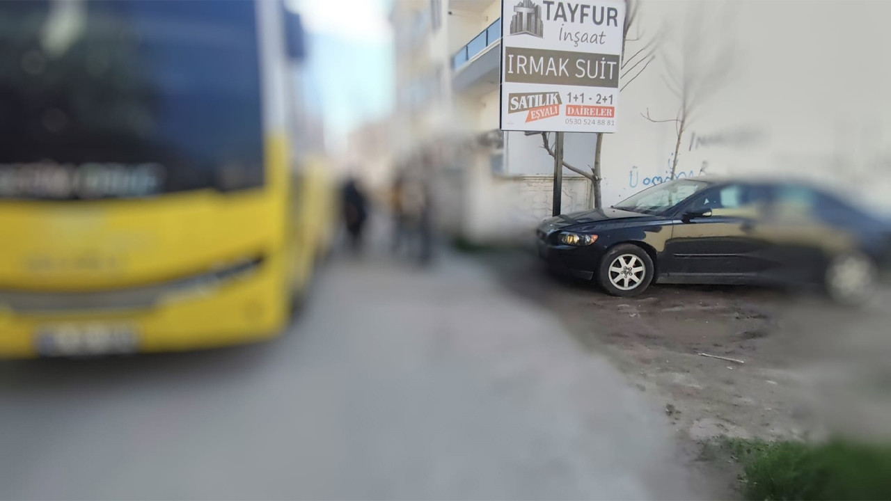 Aksaray'da otobüs ile otomobil çarpıştı: 4 yaralı