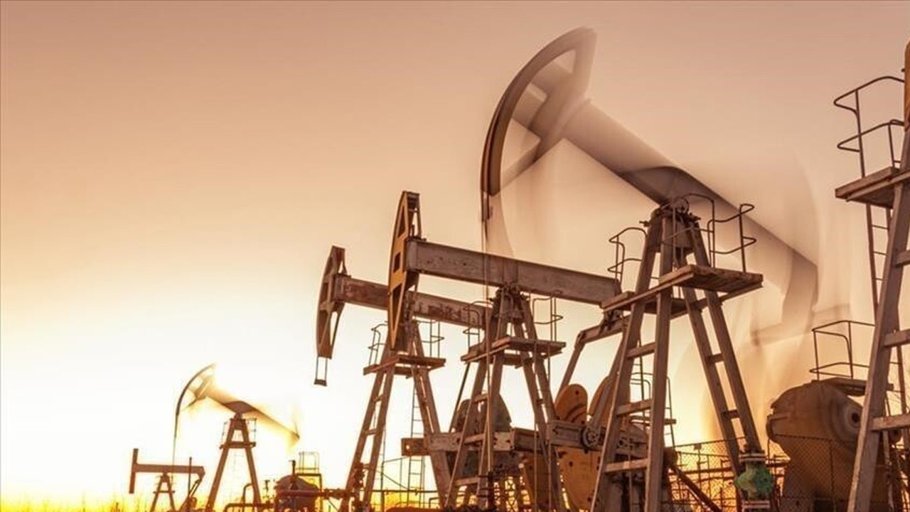 Hürmüz Boğazı'nda artan gerilimle petrol 100 doların üzerine yükseldi