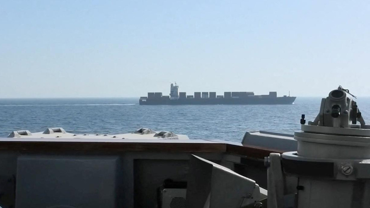 İslamabad hattında hareketlilik: Deniz ablukası kalkıyor mu?